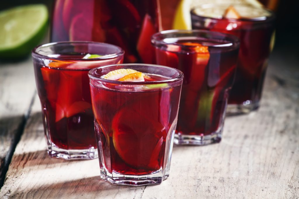 Sangria met fruit